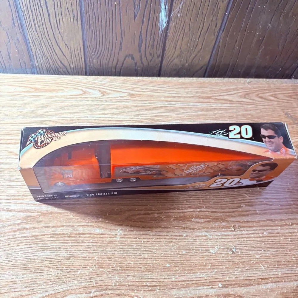 Tony Stewart #20 Home Depot Hauler 2008 Winners Circle Nascar 1:64 Diecast